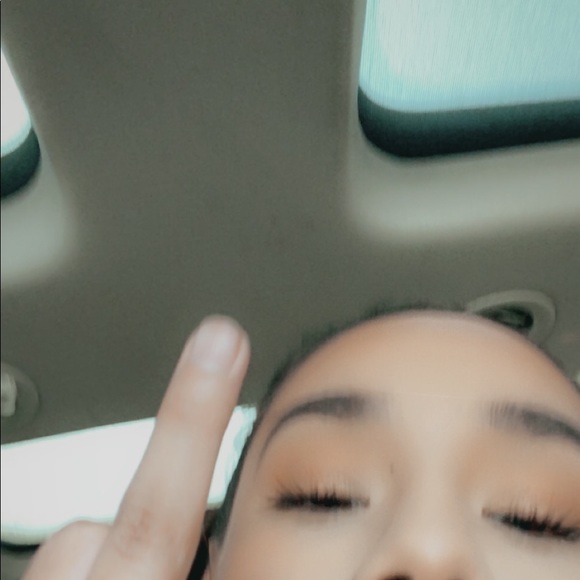 Meet your Posher, Eilene - Picture 1 of 1